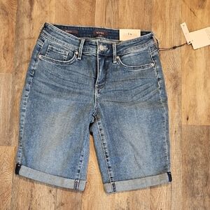 👖NYDJ "briella" Blue Denim Shorts